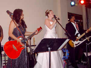 2006-wedding-4.jpg (118938 bytes)