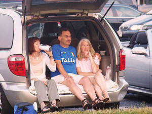 Love those tailgate parties at the 2008 Oracle Band concert at Laurel Lakes Maryland