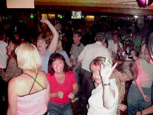 What a pleasure to always see a full dance floor at Perry's Restaurant. Click for enlarged view.