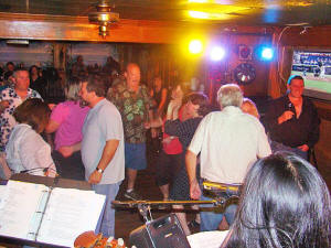 Oracle Band perfoms at Perry's Restaurant / nightclub in Odenton Maryland